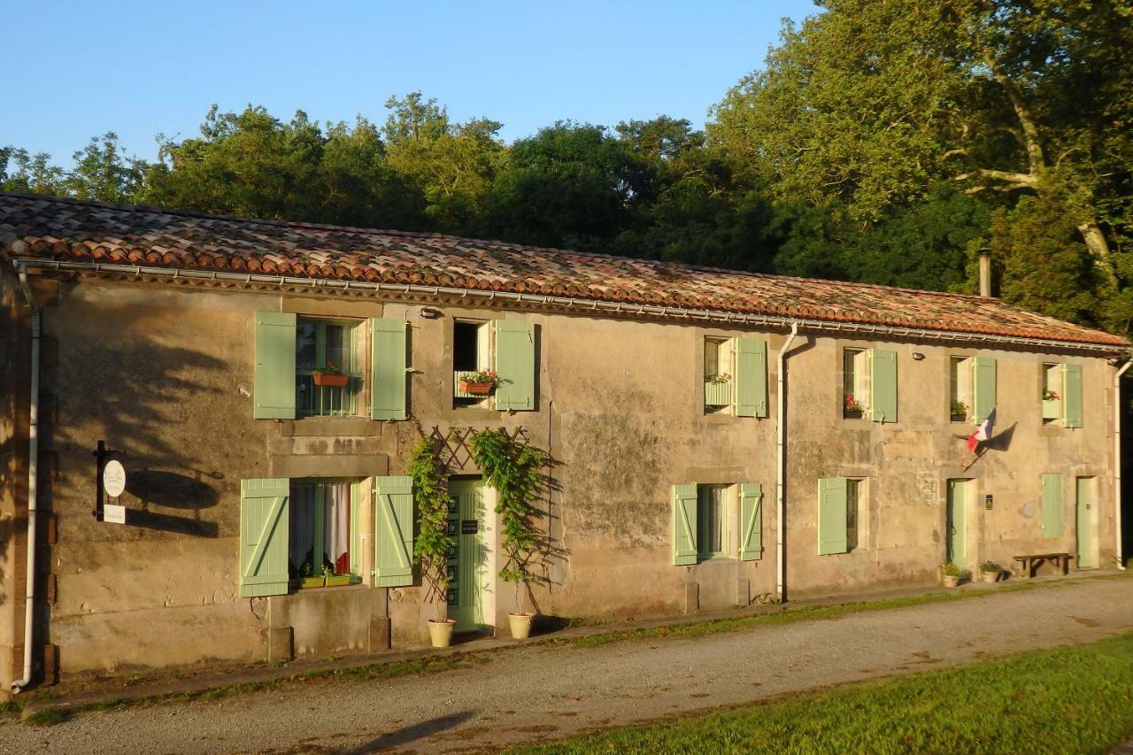 La Bonne Planque - Maison Eclusiere De La Planque Mas-Saintes-Puelles Exteriér fotografie